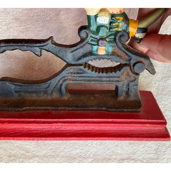 Vintage Cast Iron Figural Nutcracker Red Wooden Base Collectible Kitchen Tool - Picture 7 of 13